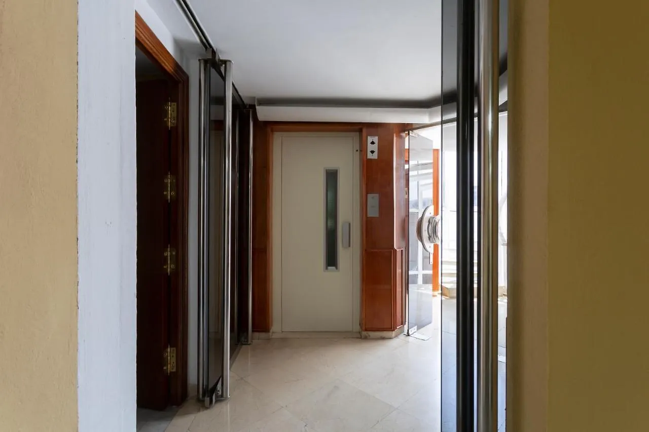 Francos 3 Sevilla Urban Apartment Spain