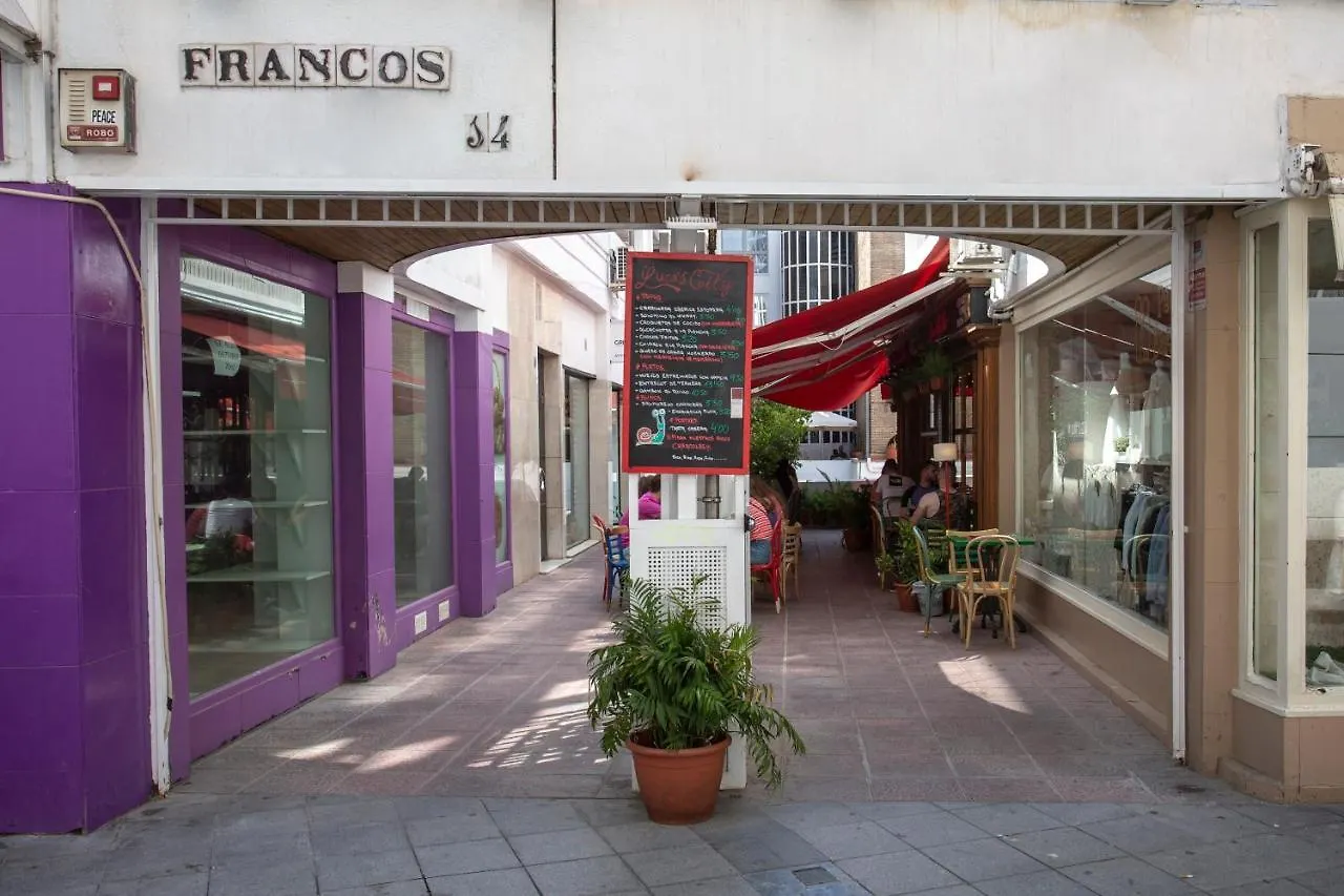 Francos 3 Sevilla Urban Apartment Seville